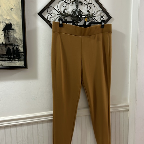 NWT Ruby Rd. Women Stretch Pull On Pants.  Colors: Cognac and Coffee. Size large - Picture 9 of 14